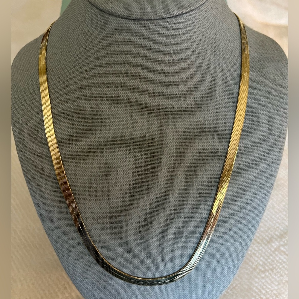 Firm Signed NWOT Gold Unisex Herringbone Signed GS Chain